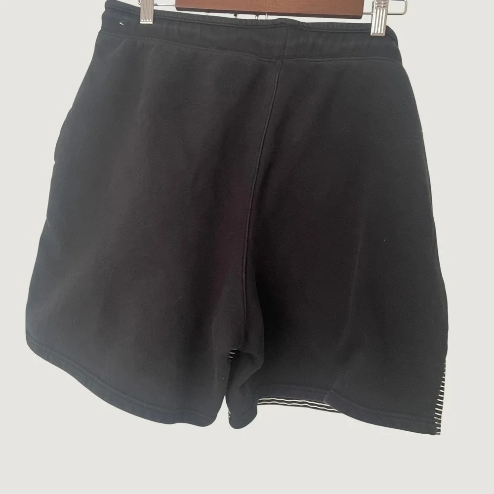 Jordan Jumpman Black Striped Knit Athletic Shorts Mens XL Drawstring Pockets